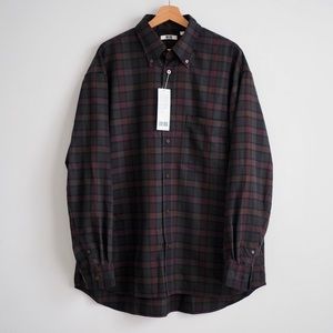 Uniqlo Men's Dark Plaid Button-Down Shirt - Black, Dark Green, Burgundy